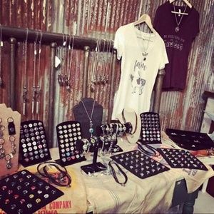 Meet your Posher, Dena